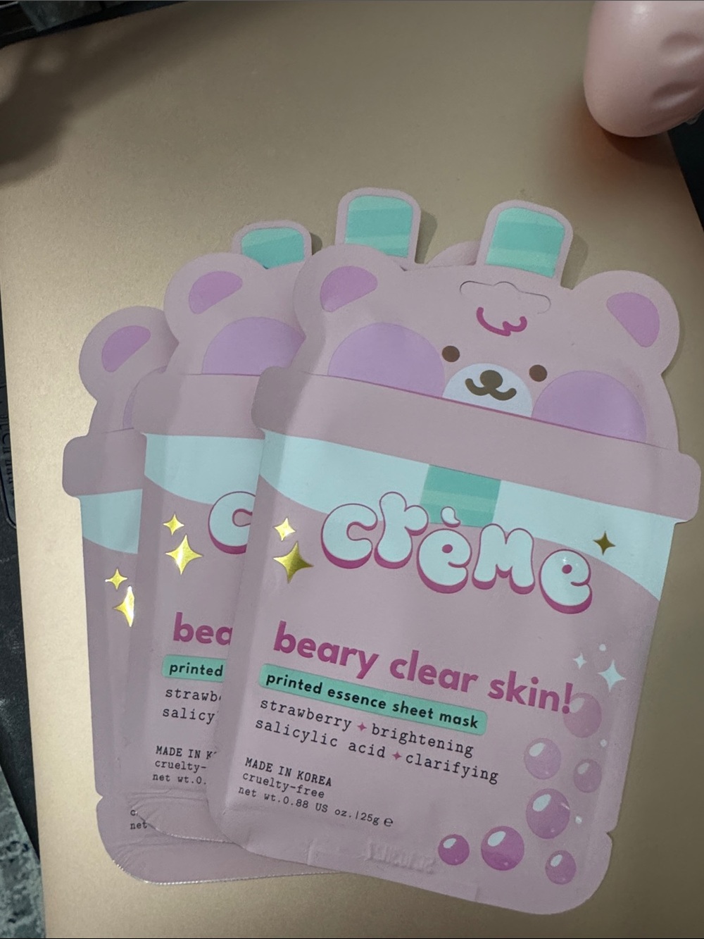 Crème Beary Clear Skin Strawberry Sheet Mask - Pink